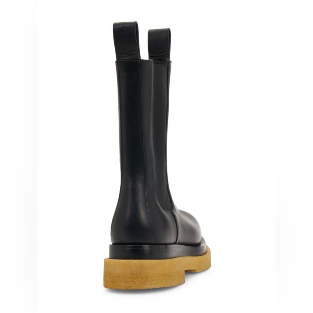 Bottega Veneta Wardrobe 02 Lug Crepe Sole Leather Boots - Picture 3 of 12